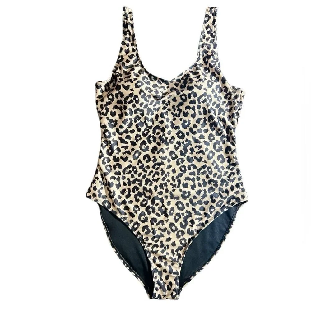 Nicole Miller one piece swimsuit cheetah print size large